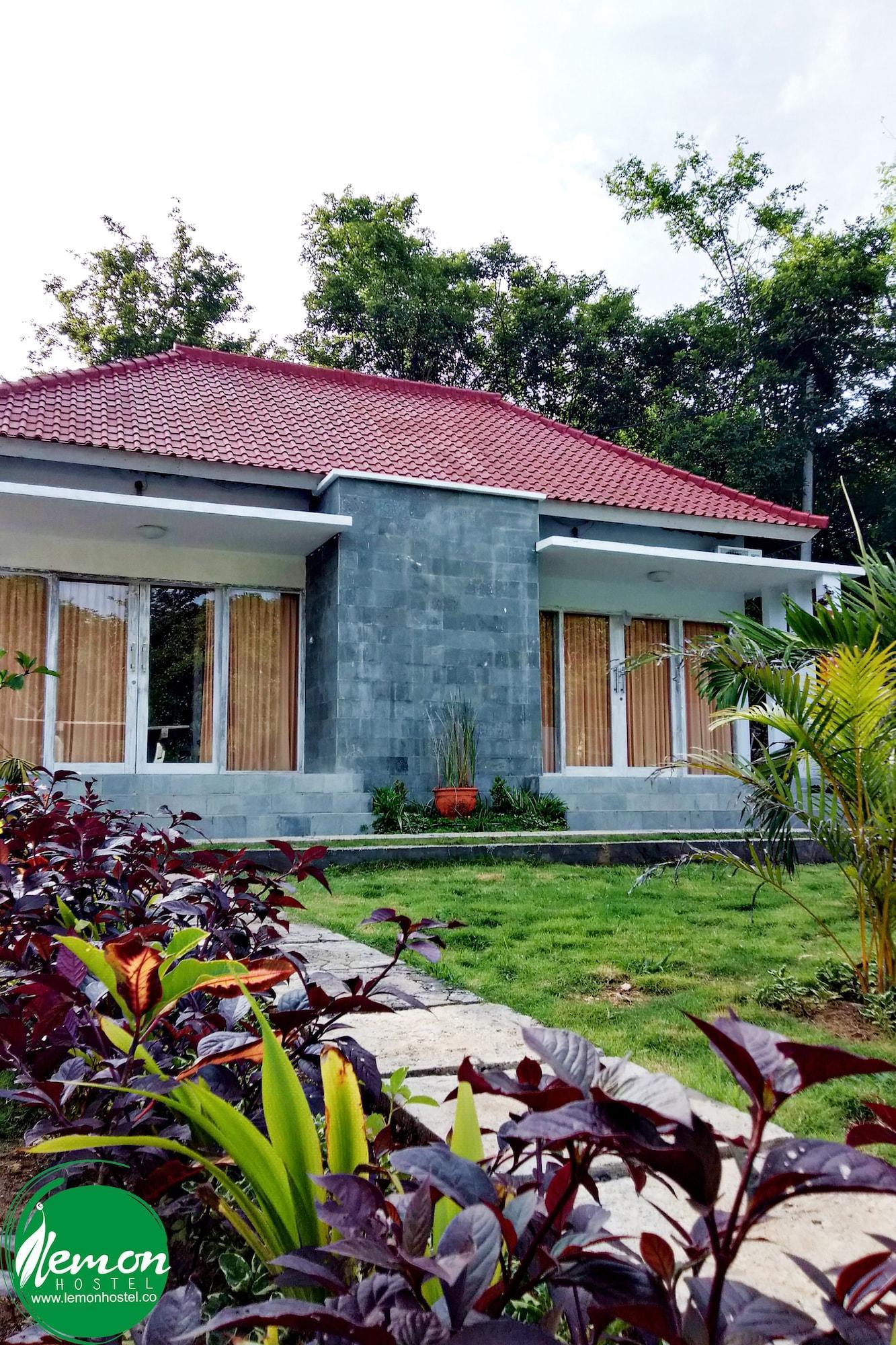 Castaway Island Hostel Nusa Lembongan  Exterior photo