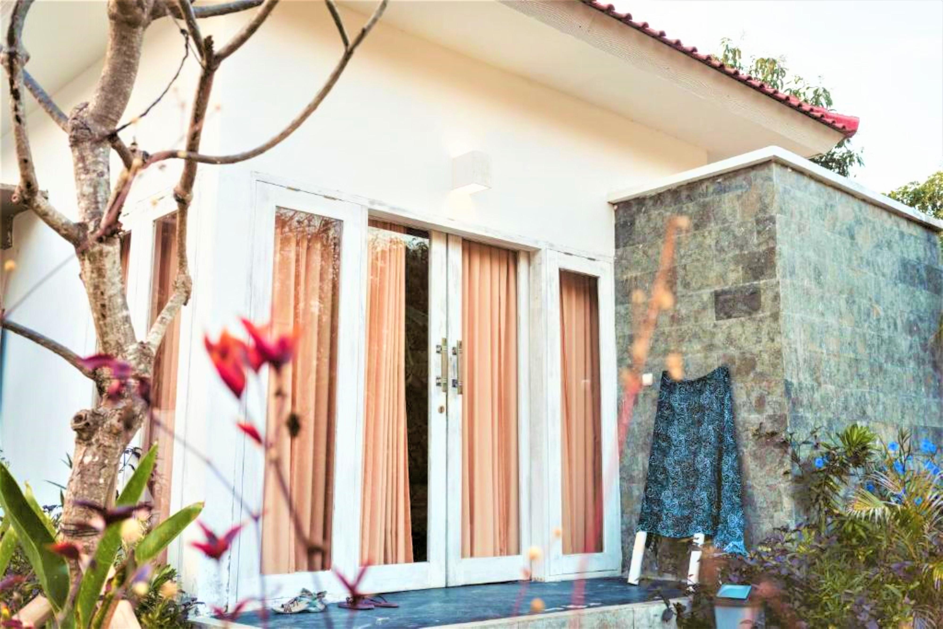Castaway Island Hostel Nusa Lembongan  Exterior photo